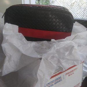 LAURA GELLER: Set of 2 cosmetic bag/train case